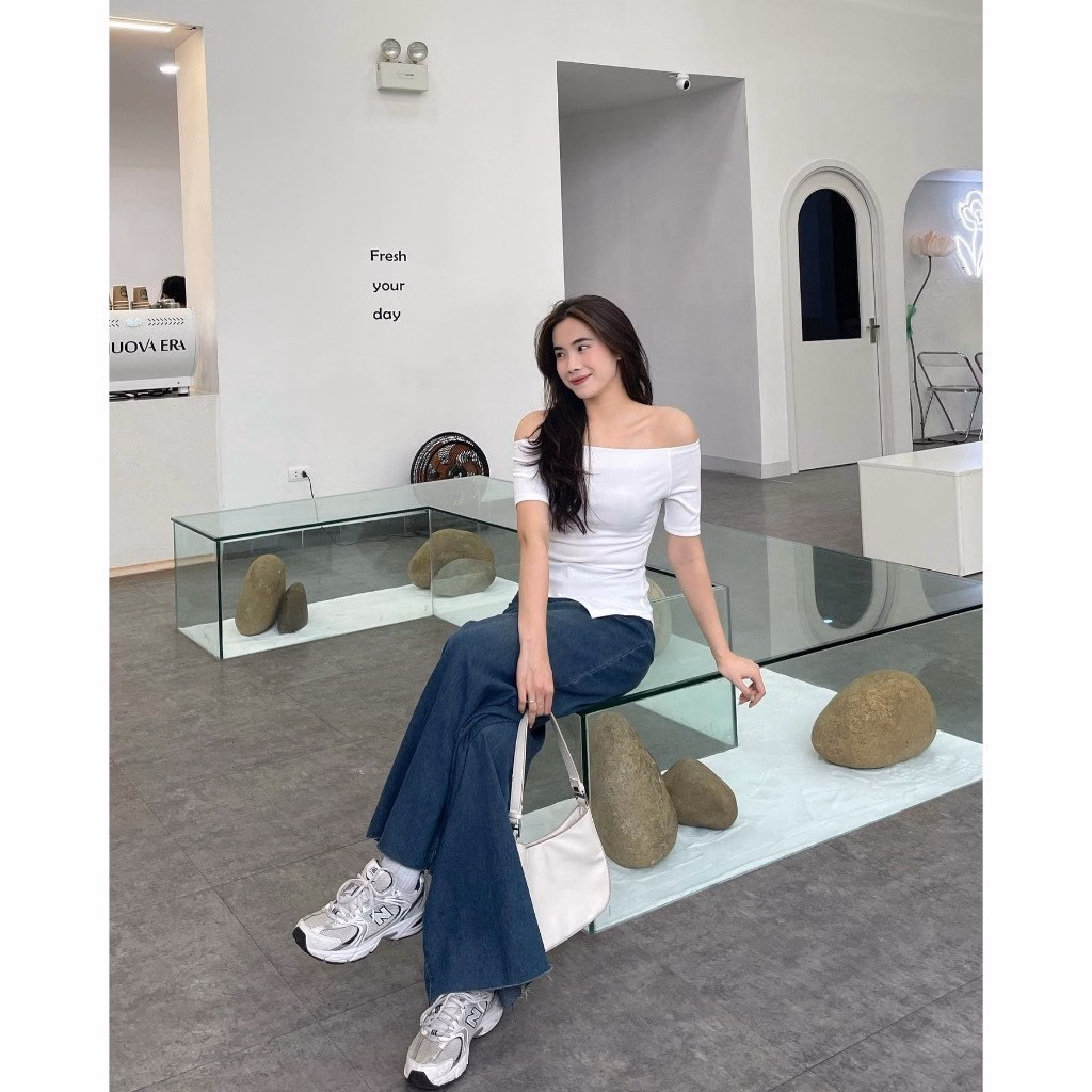 Áo Thun Nữ Chất Thun Gân Ôm Bodytay Ngắn Trễ Vai Vạt Nhọn Sa371 - Sam Store - Ảnh 4