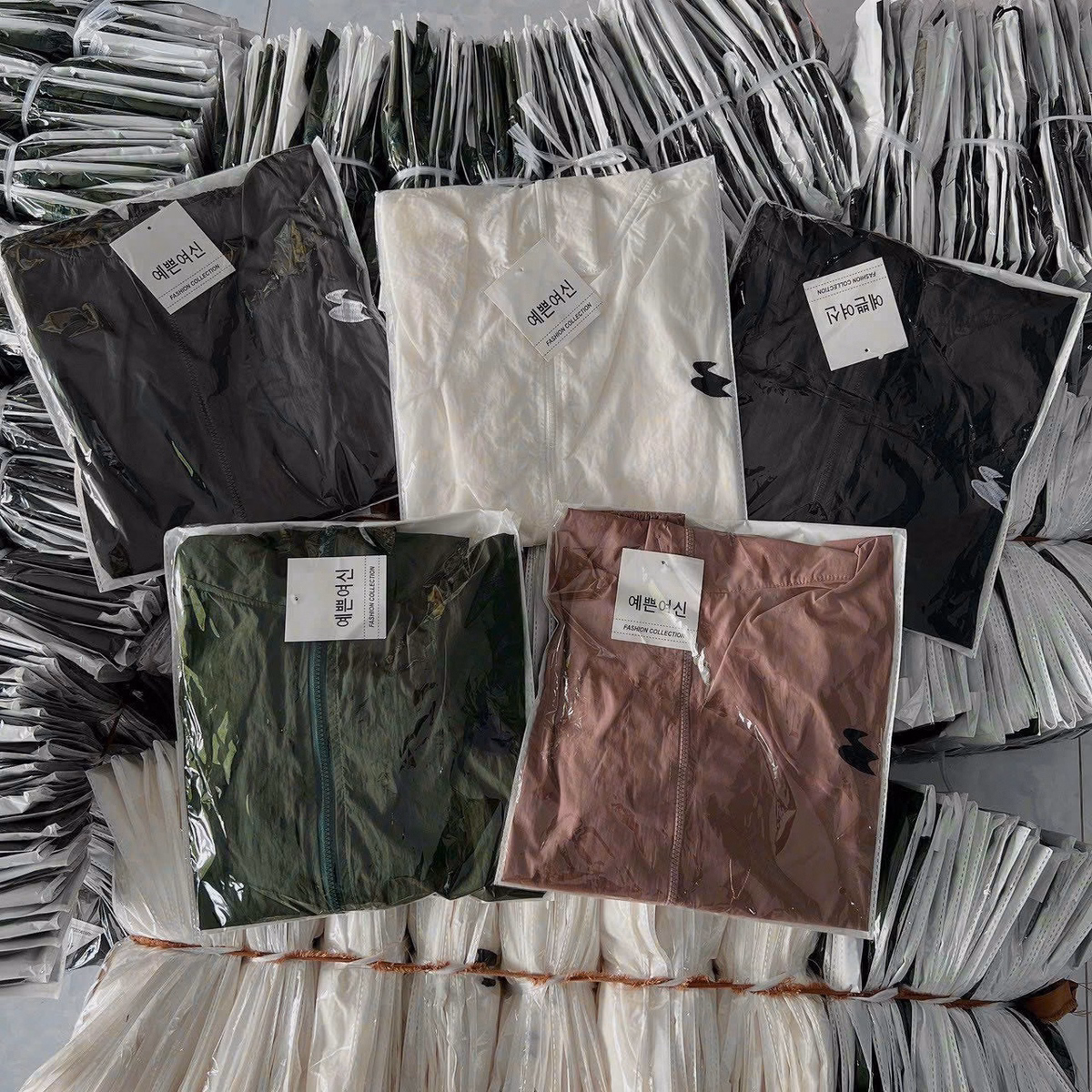 Áo Khoác Dù Trợt Nước Nữ Phối Kiểu Dáng Lửng Có Kèm Mũ Chống Nắng Cực Tốt Khóa Kéo Zíp Áo Đẹp Hàng Hot Trend-Htm Fashion - Ảnh 6