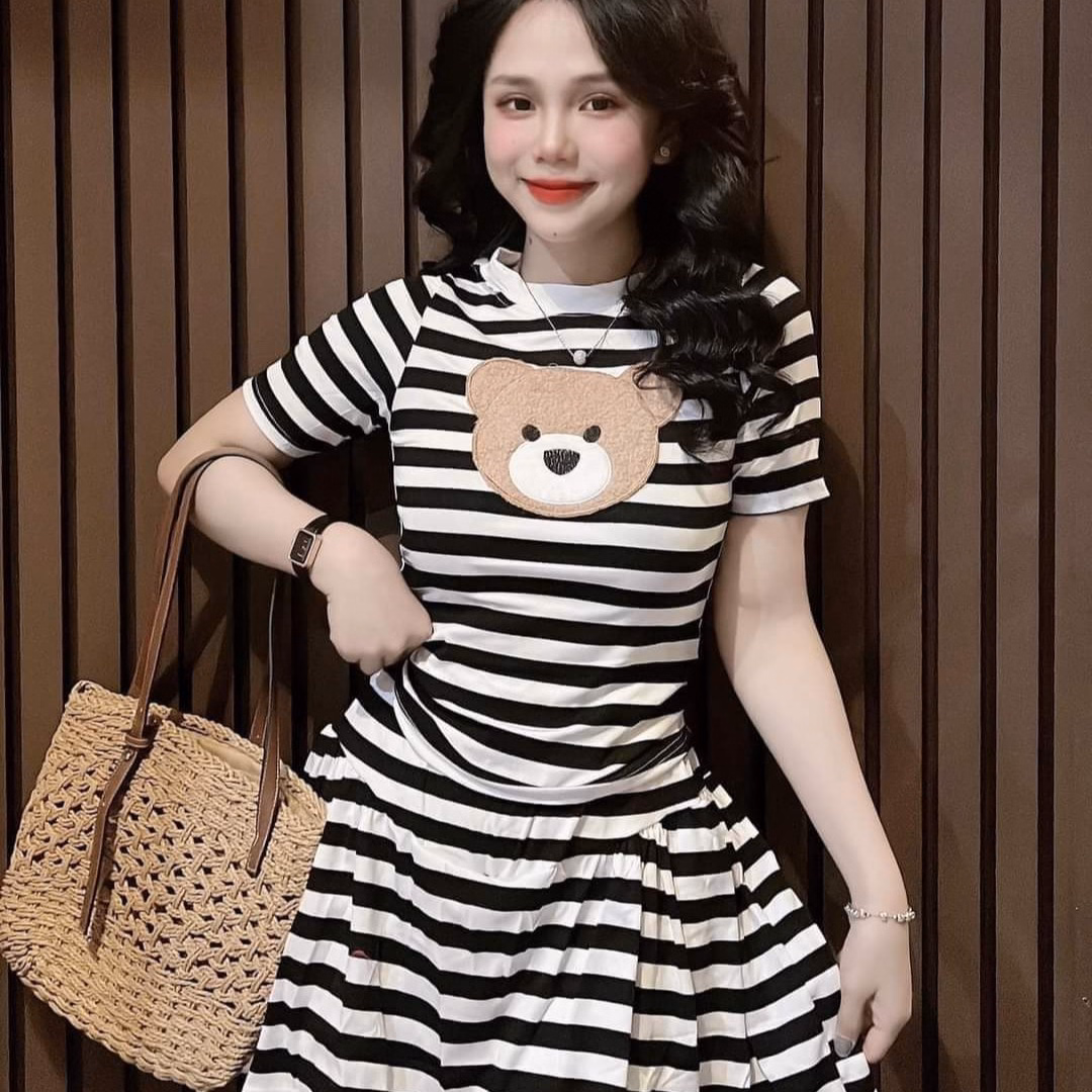Set Đồ Váy Sọc Free Size 40 - 55 Kg, Đầm Nữ Chất Thun Hoạ Tiết Gấu Cute - Shop Mẹ Bống - Ảnh 3