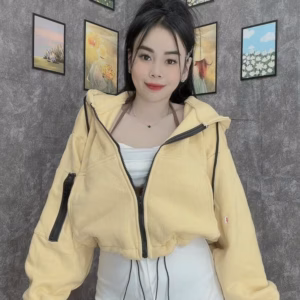 Áo Khoác Kiểu Lửng Croptop Nữ Với Chất Liệu Vải Nỉ Ngoại Có Khóa Bên Tay Bao Đẹp Kèm Túi Dễ Thương Áo Đẹp Hàng Hot Trend-Htm Fashion