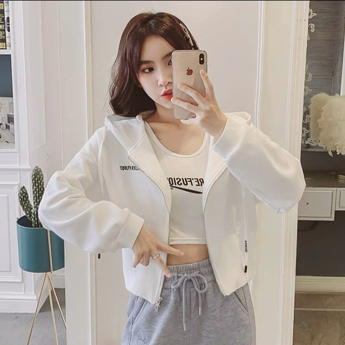 Áo Khoác Lửng Croptop Nữ Chất Liệu Nỉ Ngoại Dày Thoáng Mát Có Thêu Chữ Goldenfurit Bao Đẹp Hàng Hot Trend-Htm Fashion - Ảnh 10