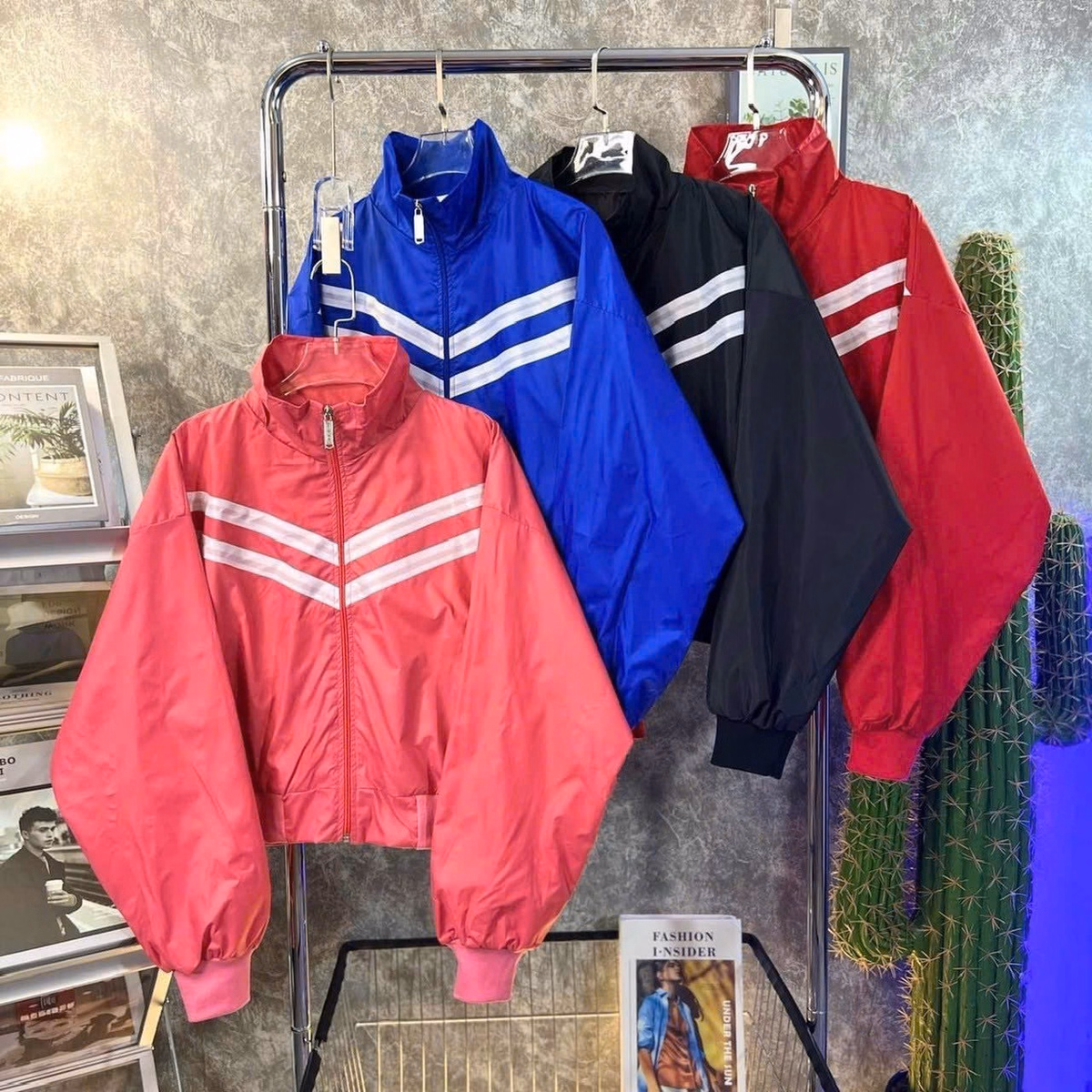 Áo Khoác Dù Nữ Với Chất Dáng Đẹp Có Phối Viền 2 Sọc Áo Nổi Bật Vải Mát Mẻ Có Bo Chun Áo Đẹp Hàng Hot Trend-Htm Fashion - Ảnh 12