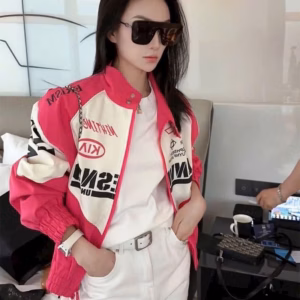 Áo Khoác Dù Bóng Chày Phong Cách Thời Trang Đường Phố In Nhiều Chữ Trên Áo Siêu Đáng Yêu Có Nút Bấm Trên Cổ Hàng Hot Trend-Htm Fashion