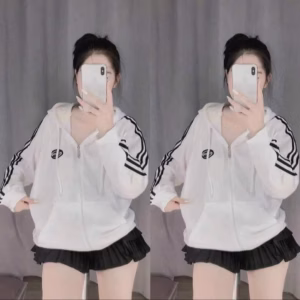 Áo Khoác Dáng Đẹp Nữ Siêu Xinh Có Phối 3 Sọc Viền Tay Áo Chất Vải Nỉ Dày Mịn Kèm Nón Trùm Đầu Đẹp Hàng Luôn Hot Trend-Htm Fashion