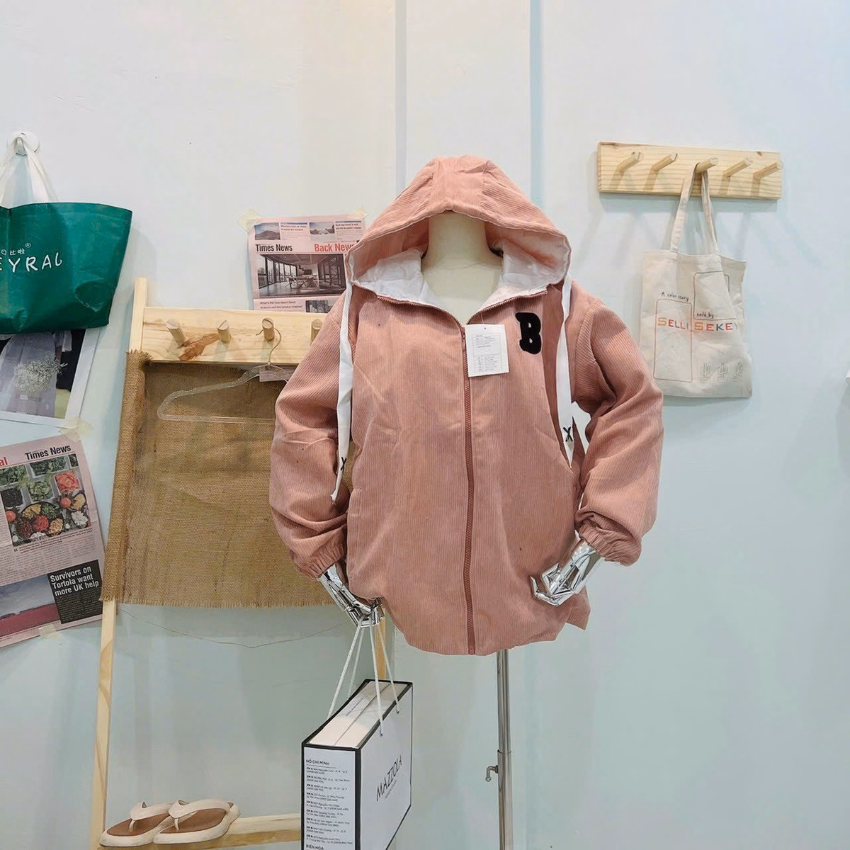 Áo Khoác Dù Thêu Nổi Chữ B Dáng Form Rộng Có Nón Trùm Đầu To Bo Chun Chất Vải Thoáng Mát Hàng Siêu Xinh Hot Trend-Htm Fashion - Ảnh 5