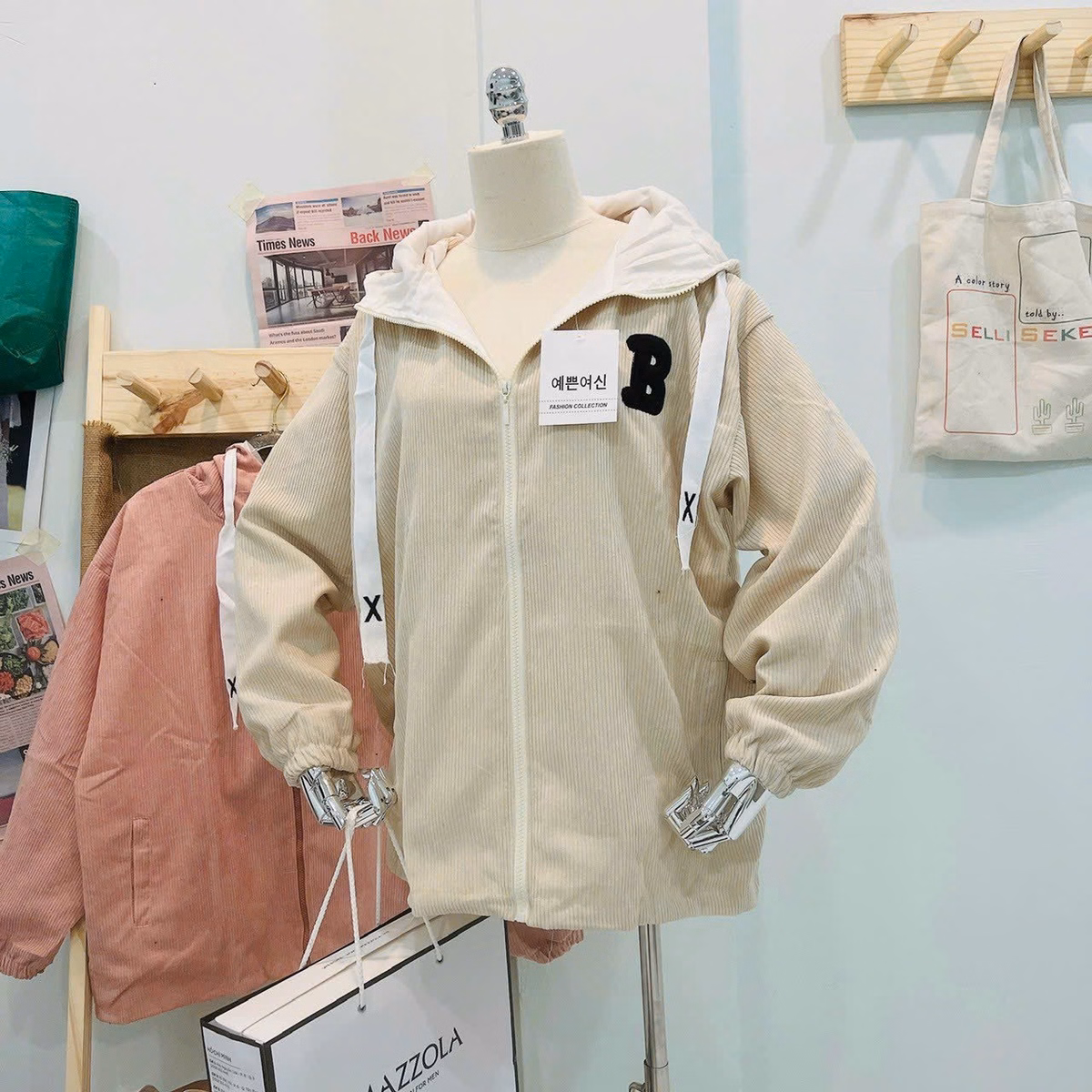 Áo Khoác Dù Thêu Nổi Chữ B Dáng Form Rộng Có Nón Trùm Đầu To Bo Chun Chất Vải Thoáng Mát Hàng Siêu Xinh Hot Trend-Htm Fashion - Ảnh 6