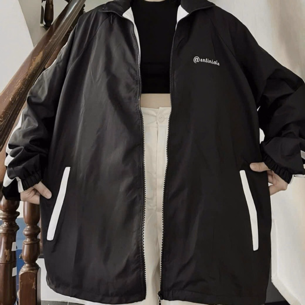 Áo Khoác Dù Nam Nữ Có In Nổi Chữ @Sntinials Dáng Form Rộng Kèm Khóa Kéo Xịn Dây Rút Bo Tròn Áo Chất Vải Mát Hàng Siêu Xinh Hot Trend-Htm Fashion - Ảnh 2