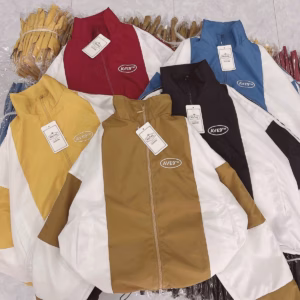 Áo Khoác Dù Nữ Dáng Kiểu Lửng Thêu Nổi Chữ Ave9Tm Đẹp Phối Màu Cực Đỉnh Chất Vải Thoáng Kèm Khóa Zip Xịn Hàng Mẫu Mới Hot Trend-Htm Fashion