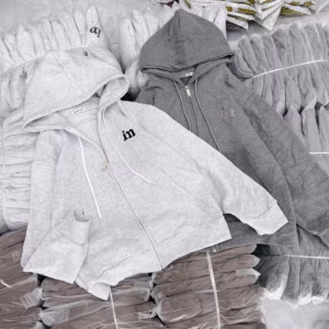 Áo Khoác Nỉ Nam Nữ Thêu Nổi Chữ In Chất Vải Dày Mịn Dáng Form Rộng Kèm Nón Trùm Đầu Siêu Xinh Hàng Hot Trend-Htm Fashion